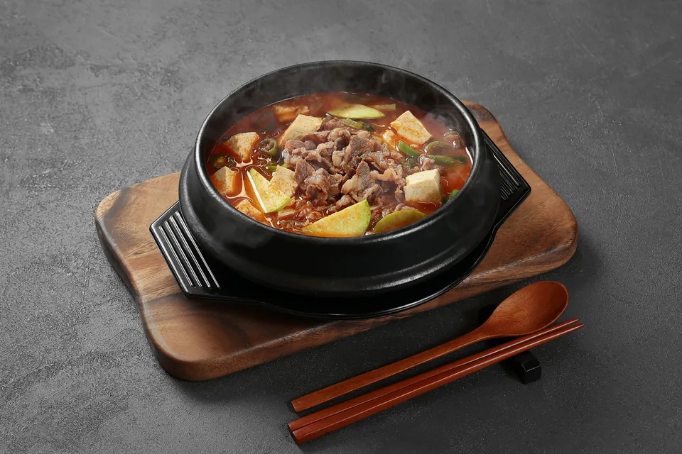 대구 육류 함바소갈비 본리점 메뉴 - 소고기 듬뿍 된장찌개 4,000원