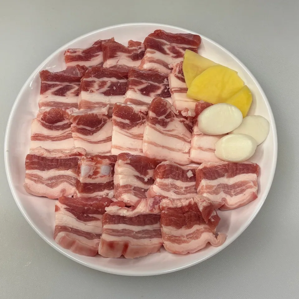 목포시 돼지고기구이 돼지뚱땡이 메뉴 - 오겹살 16,000원