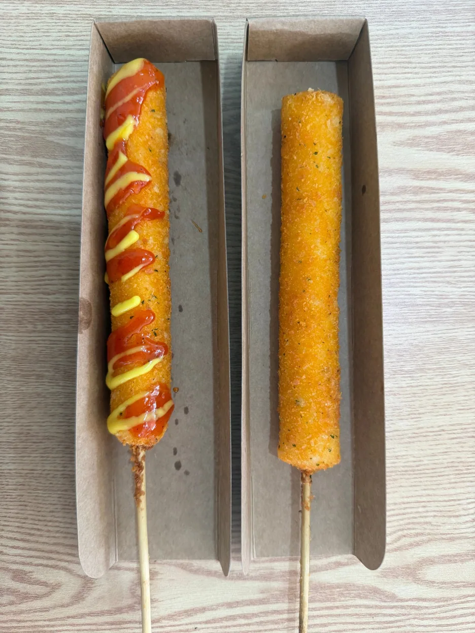 여수시 브런치카페 냠냠 메뉴 - 롱떡꼬치 1,000원