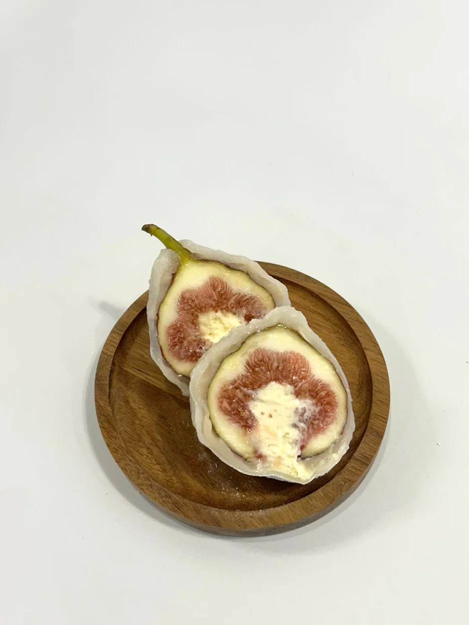 신선한 과일이 들어간 생과일모찌 단면